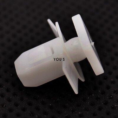 100 x YOU.S Original Vorne Stoßstange Befestigungs Clips für SUBARU FORESTER